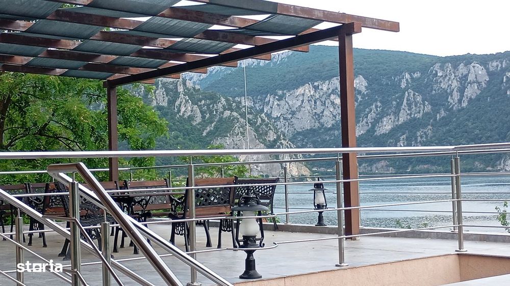 Vânzare complex turistic Dunăre — Cazanele Dunării, 3 pensiuni, 3,5M €