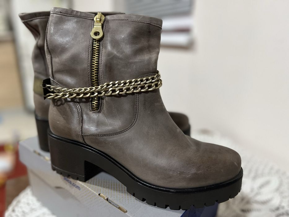 Дамски боти