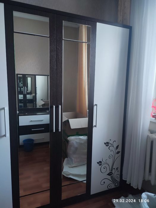 Спальный гарнитур