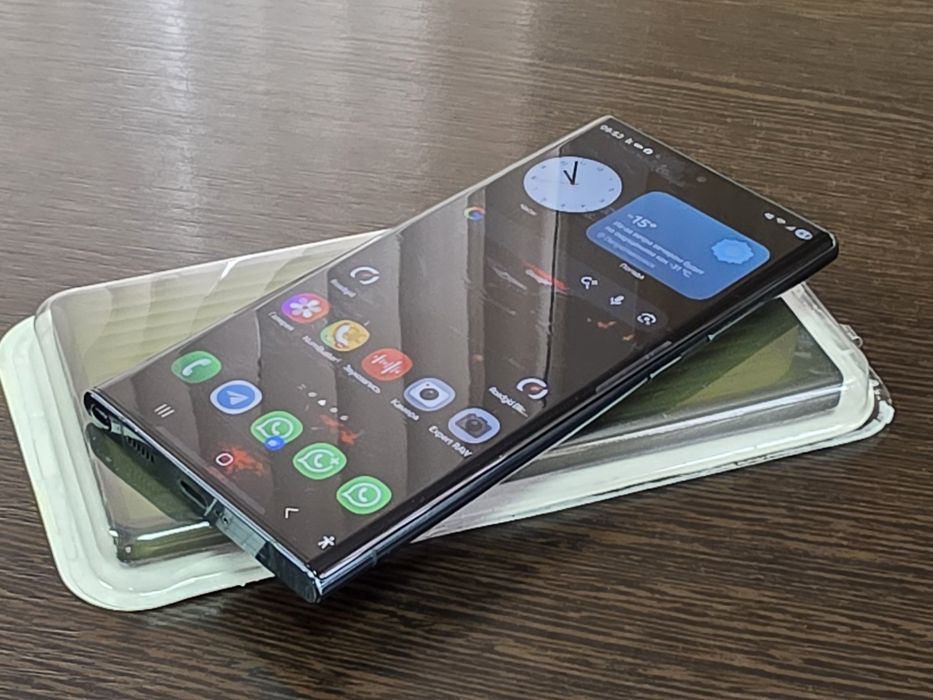 Продам Samsung galaxy s22ultra в отличном состоянии.