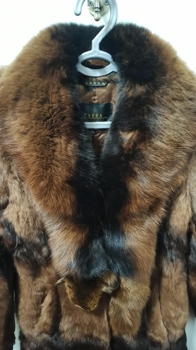 Скидка!!Девочки Продаётся женское меховое пальто