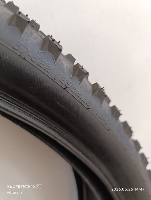 2 броя външни гуми за планински велосипед Schwalbe 29x2.25 MTB