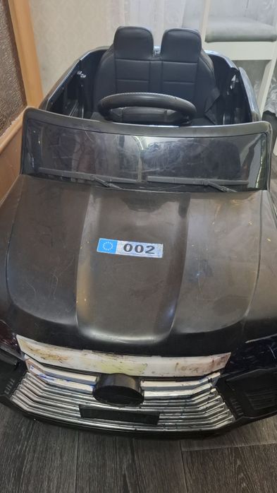 Продам детскую машинку