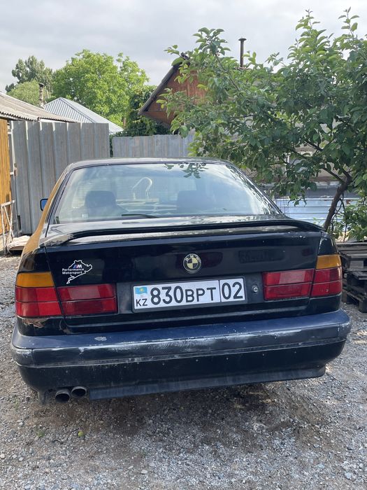 Продам бмв 525 е34