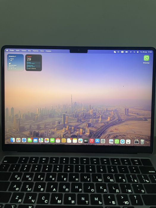 Продам MacBook m2 8/256