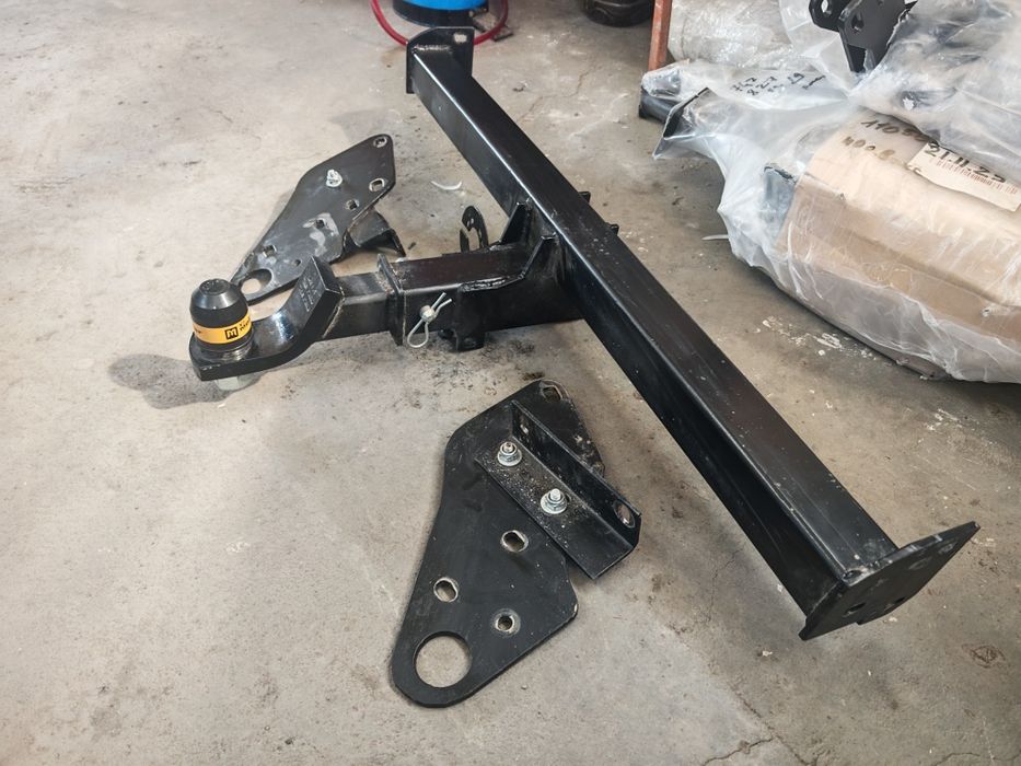 Фаркоп на Митсубиси Паджеро