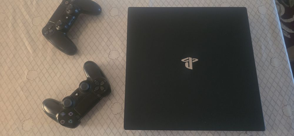 Плестишен 4 про зур састиянада 1 терабайтлик олсалсрияз мазза киласлар