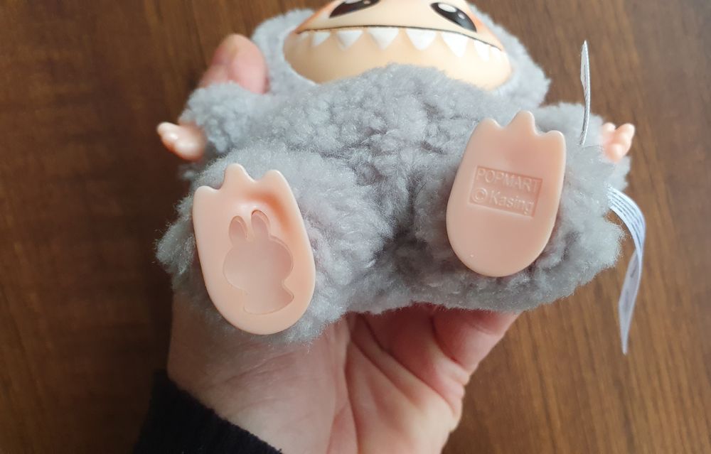 Păpușă Labubu original