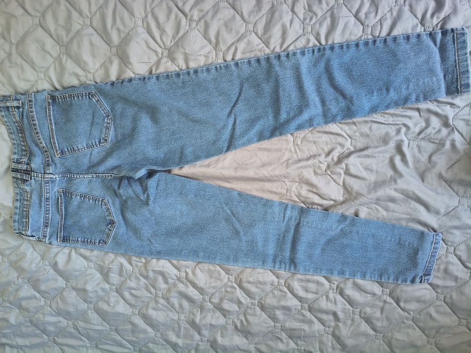 Дънки, два чифта