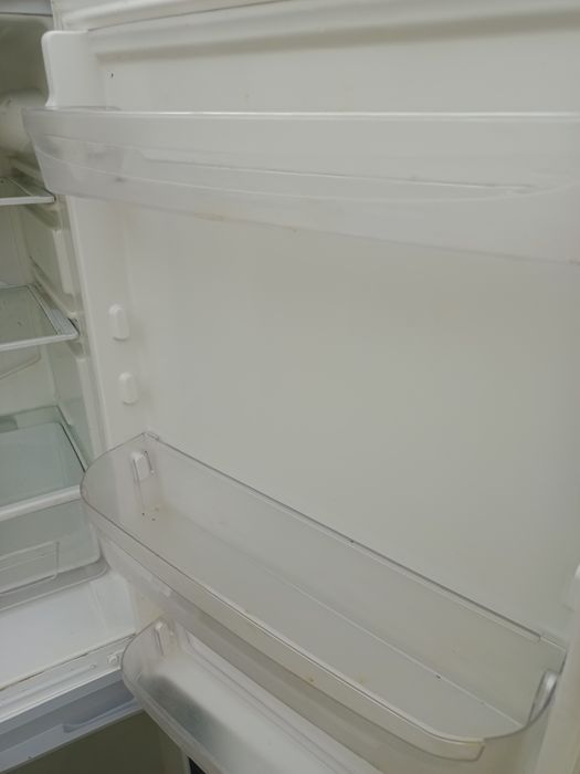 Продам холодильник Индезит