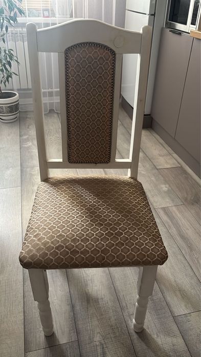 Стол и 8 стульев