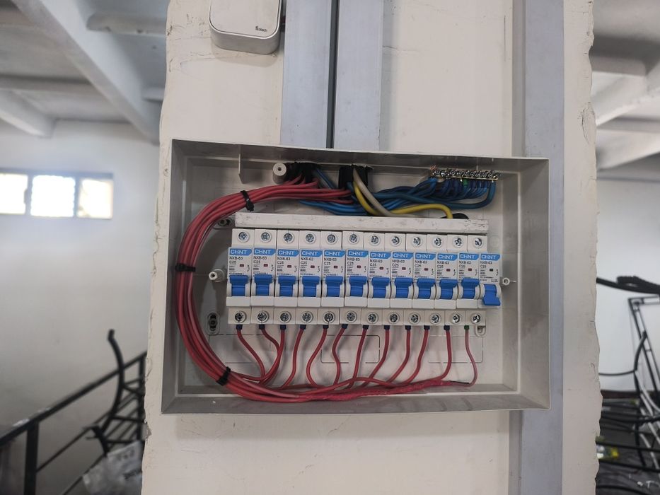 Elektrik xizmati.