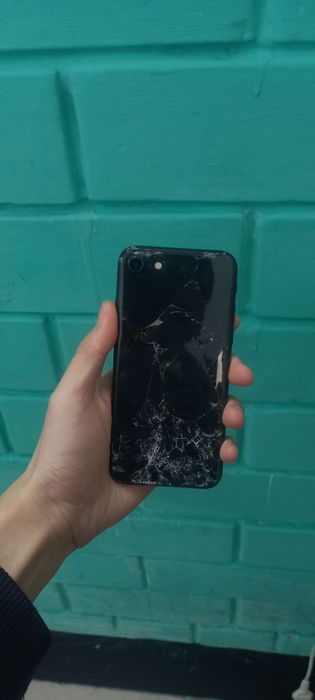 IPhone Se с минусом