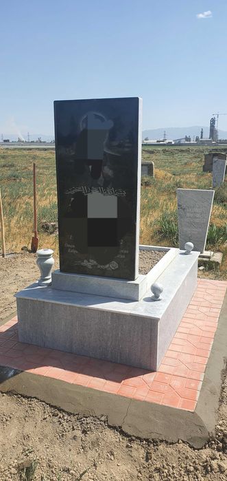 Уствновка памятников, ёдгорлик тошлари урнатамиз