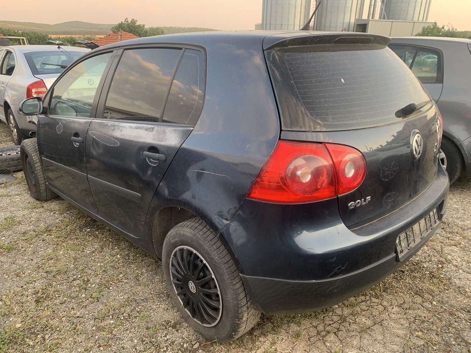 Фолксваген Голф 5 1.9 тди 105 коня  2007 год  код на мотора BKC