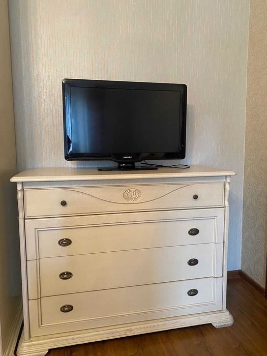 Продам телевизор Philips 32PFL3605/12, 32" (81 см)