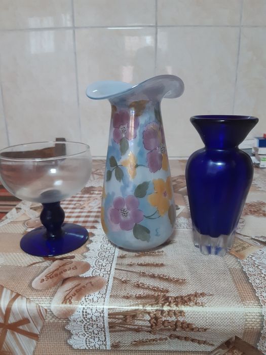 Vand vaze și bomboniere..scrumiere in Turda