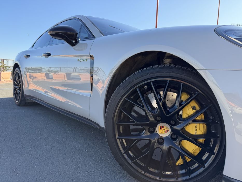 Porsche Panamera 4 E-Hybrid 2019