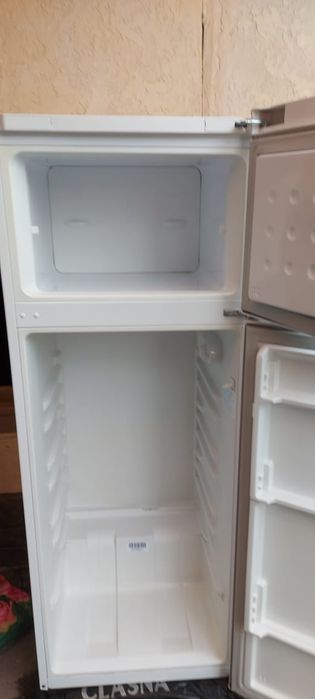 Холодильник продам