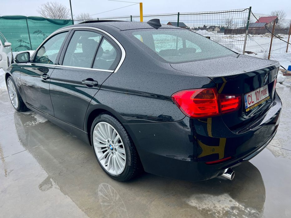 BMW 320d Luxury trapa/ HeadUp/ Lane Assist/ volan incalzit