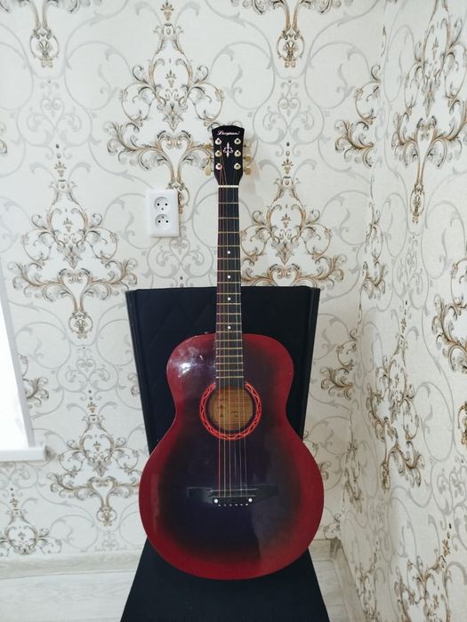 Продам акустическая гитара