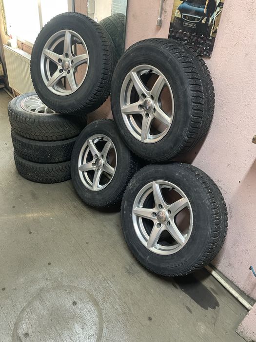 Диски с резиной на японца 15