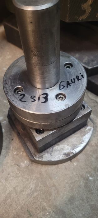 Stante matrite executam