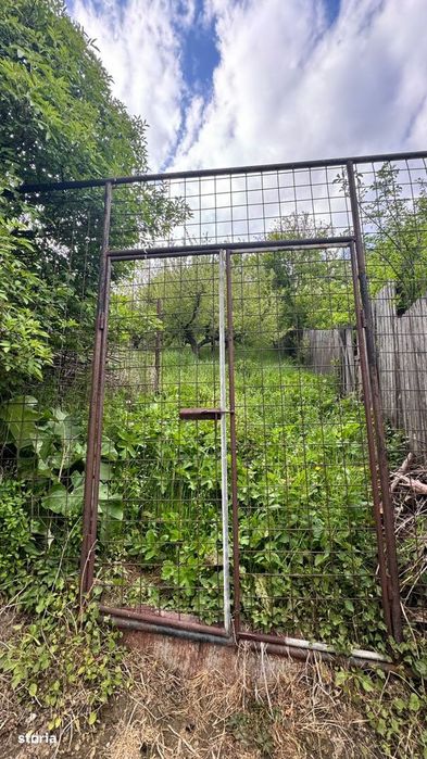 Casă Cu 9 Camere In Rucăr, Teren 1.187 Mp – Potențial Turistic |