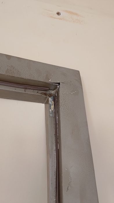 Блиндирана врата 196/84