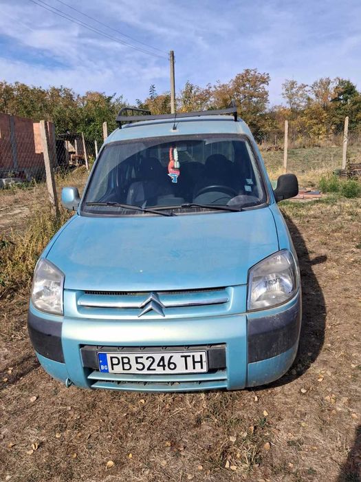 Продавам Citroen berlingo
