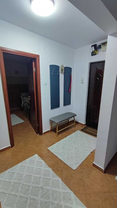 Apartament de vanzare 4 camere zona Inel 2