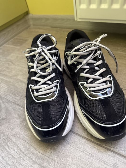 Обувки Karl Lagerfeld