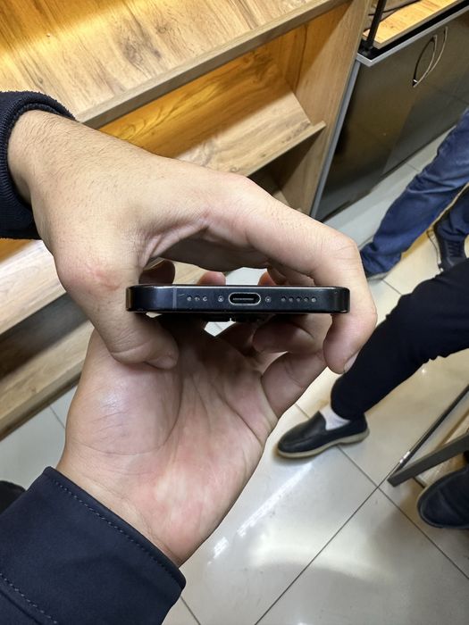 Айфон 16 про продается в отличном состиянии