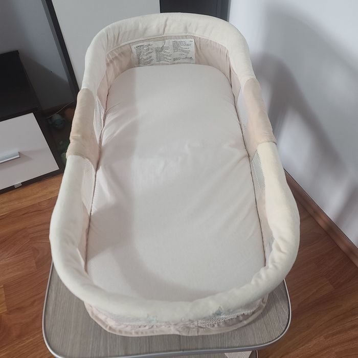 Patut bebelusi cu saltea