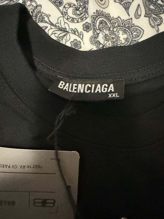 Tricou balenciaga