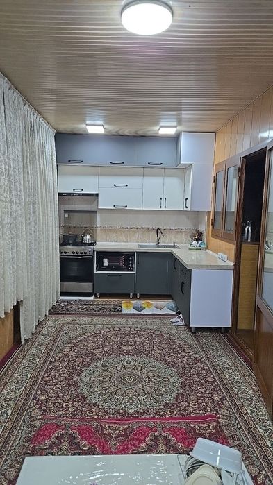 Квартира сотилади! 1-этаж. 4 хона + 2 хона подвал