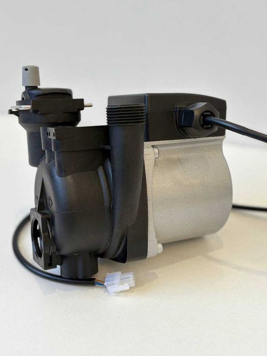 Для котла Navien Ace. Насос