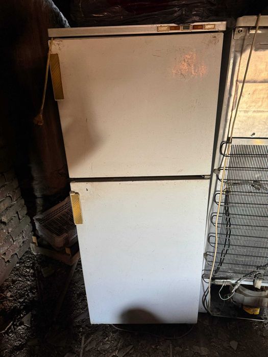 Холодильник Музлаткич Muzlatkich Российский сотилади, Халадилник sotil