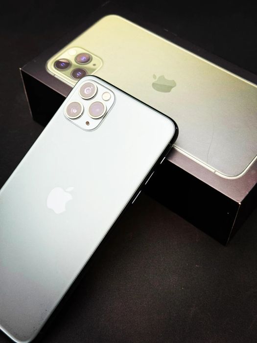 Продам Iphone 11 pro max