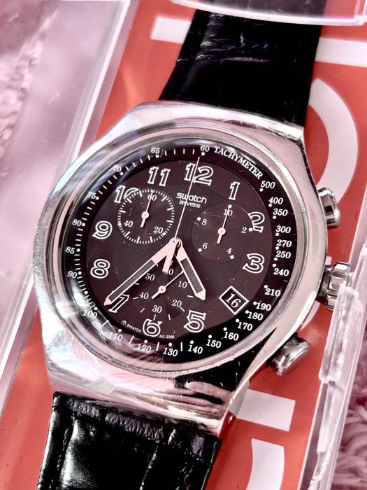 Оригинален швейцарски кварцов часовник Swatch.