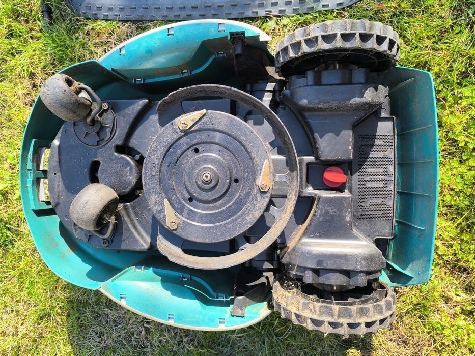 Косачка робот BOSCH INDEGO