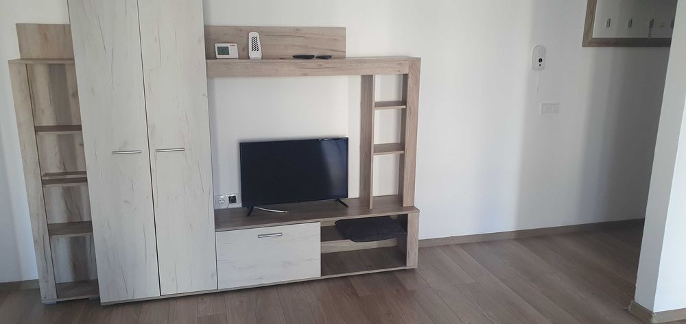 Apartament de închiriat Floresti