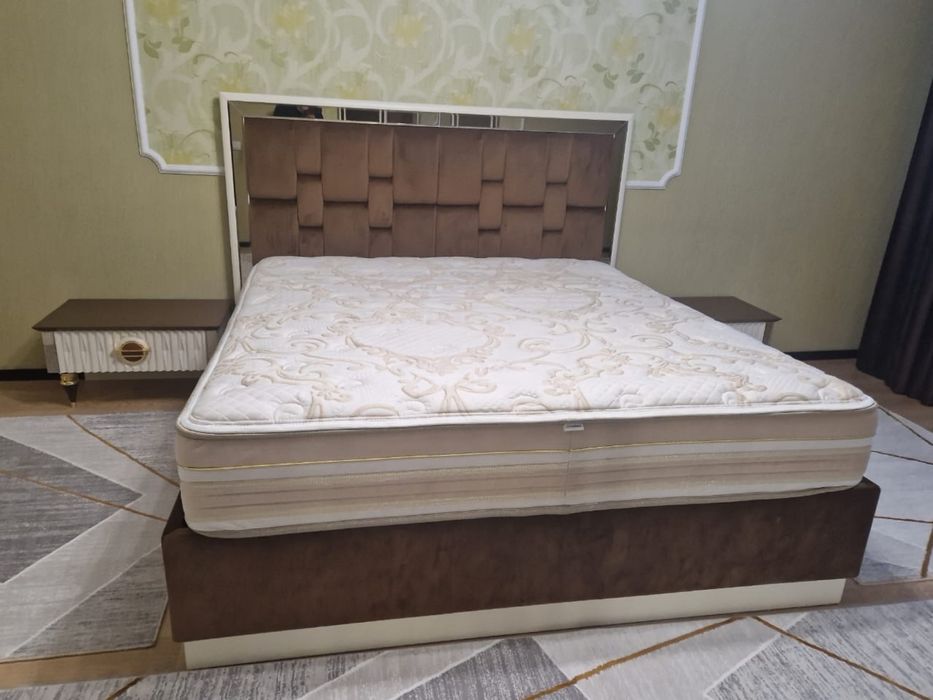 Спальный гарнитур