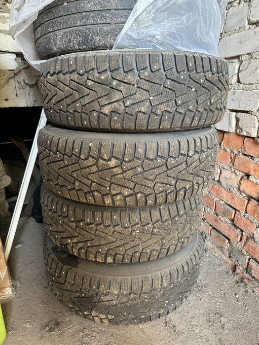 Продам зимнию резину с дисками