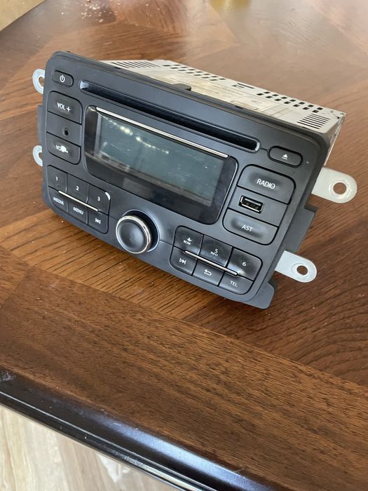 Штатная магнитолла Duster 2013