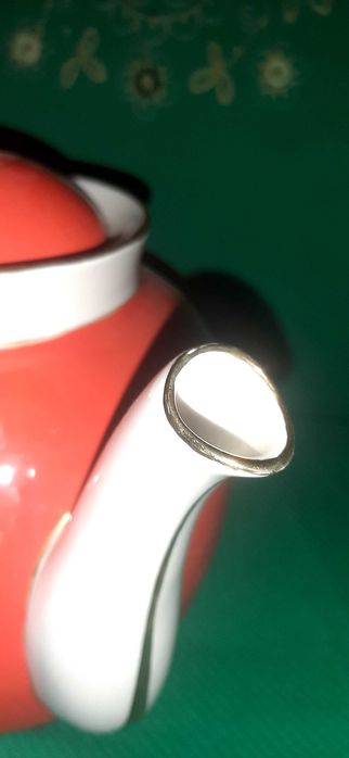 Чайник 3 литра фарфор.