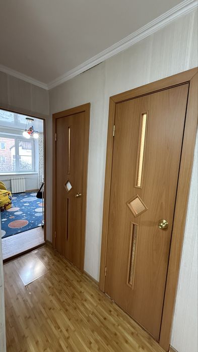 Продается пятикомнатная квартира.