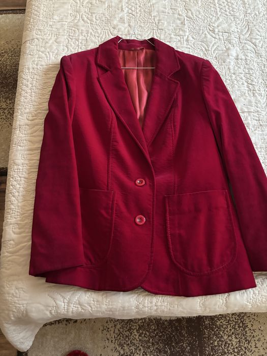 Дамско  червено сако