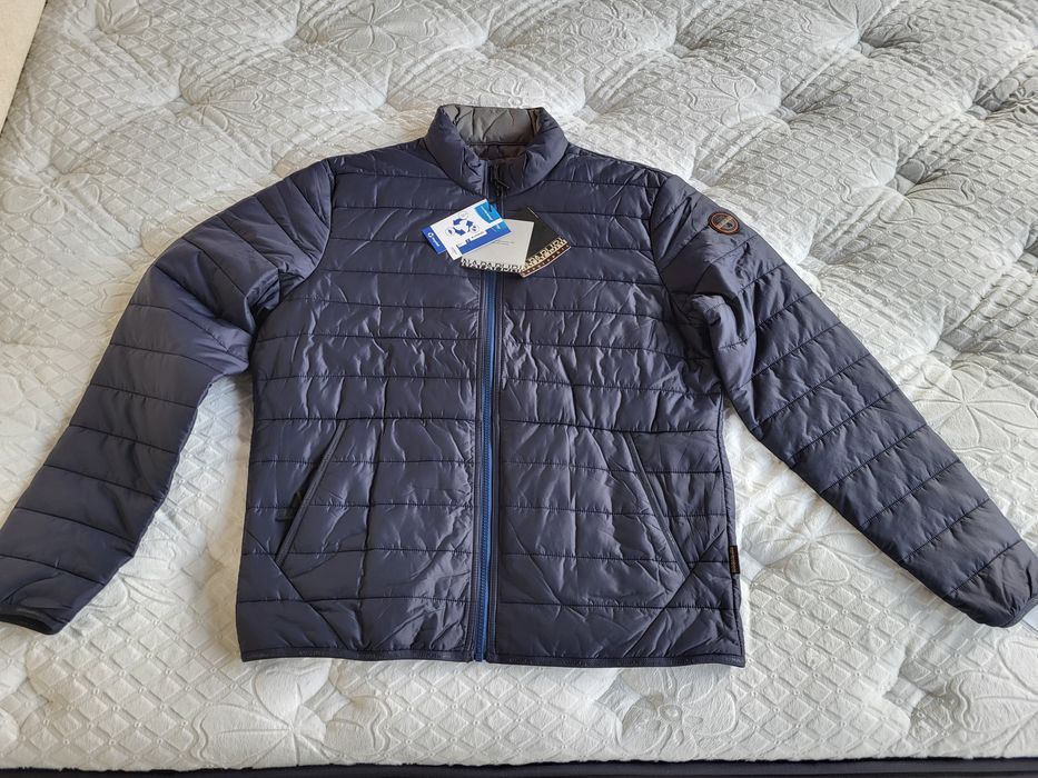 Geacă Napapijri,mărime XL, nouă, cu etichetă