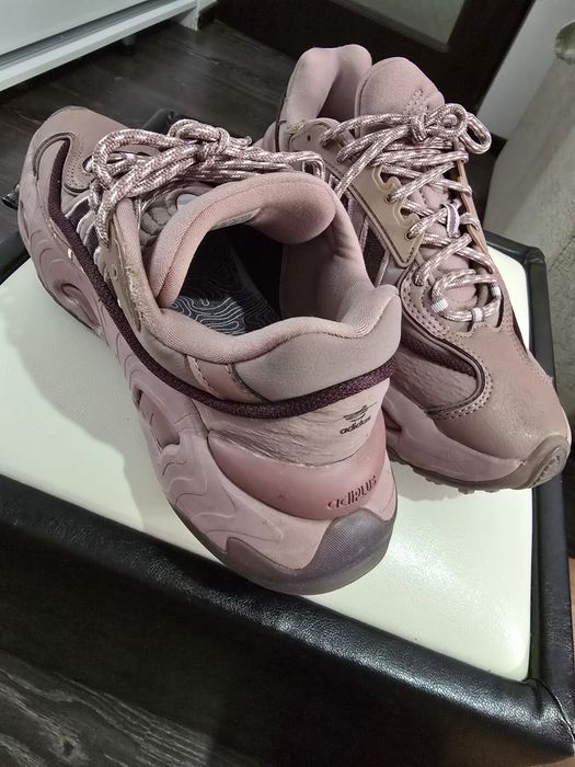 Adidas dama Oznova